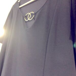 Blouse, navy blue , only worn once. It’s a very nice top., 3x